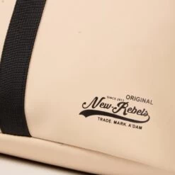 New Rebels Mart S Waterproof Flap Rugzak Soft Pink -Mode Tassen new rebels mart s waterproof flap rugzak soft pink new rebels 114100